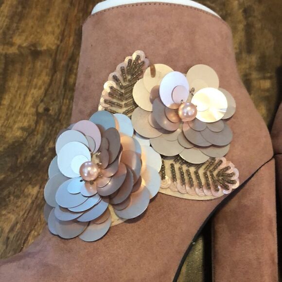 Qupid 3D Flower Embroidered Mauve Boots Size 5.5 - Picture 9 of 10